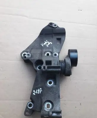 Renault Kadjar Generator/alternator bracket 8200669494