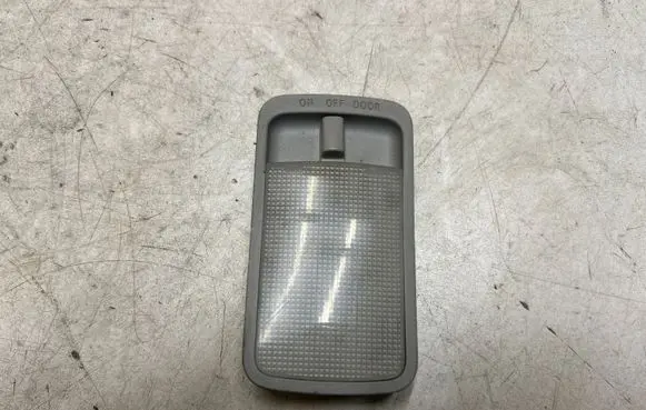 Toyota Corolla Verso AR10 Front seat light