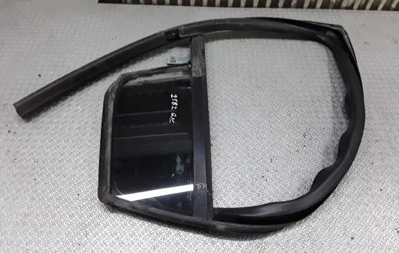 Chrysler Sebring (ST-22 - JR) Rear vent window glass 