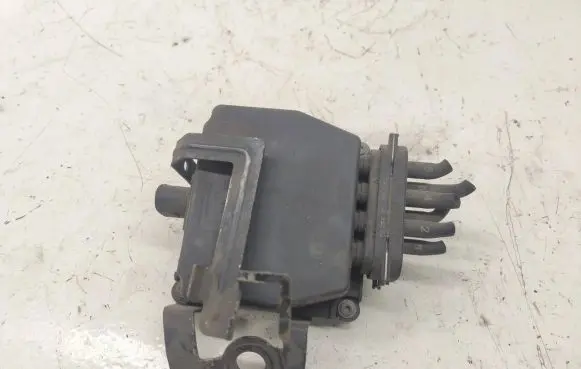 Skoda Octavia Mk2 (1Z) Turbo solenoid valve 6Q0906625