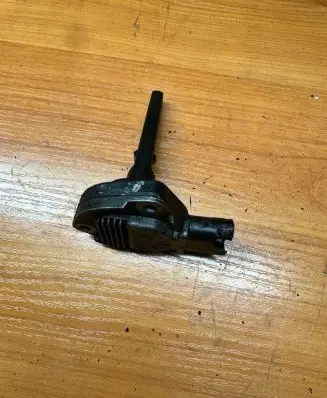 BMW 5 E39 Oil level sensor 7508003 6PR00786802
