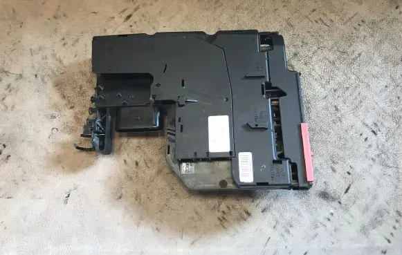 Mercedes-Benz C W204 Positive cable (battery) A2075400340