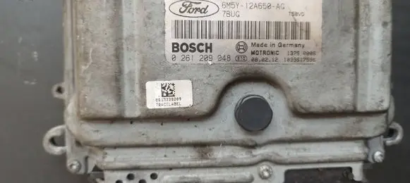 Ford Focus Engine control unit/module 6M5y12A650AG 0261209048