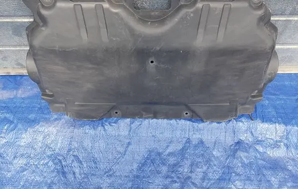 Mercedes-Benz C W205 Engine splash shield/under tray 2055240230FFB A2055240230
