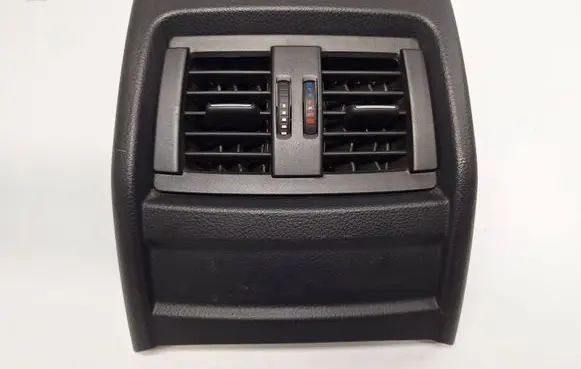 BMW 4 F32 F33 Rear air vent grill 9265350 64229265350