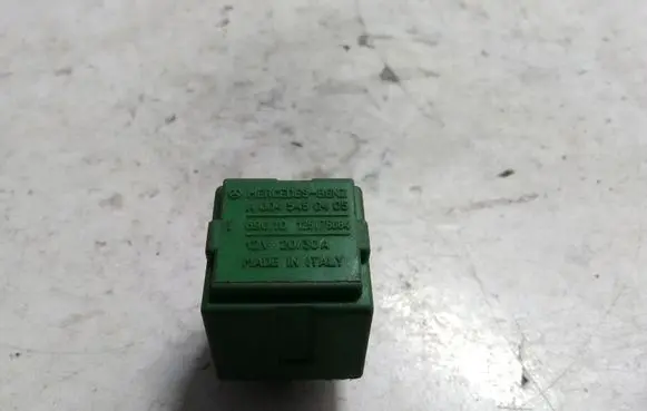 Mercedes-Benz Vito Viano W638 Other relay A0045450405