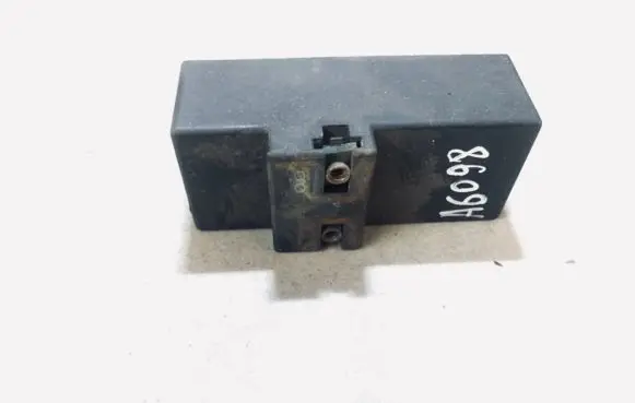 Skoda Fabia Mk1 (6Y) Coolant fan relay 6y0857607b 898967000