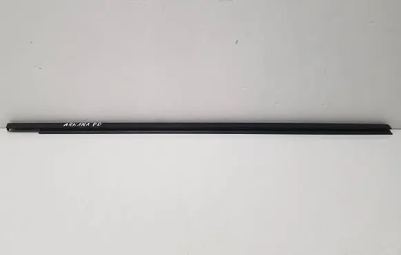 Renault Arkana Front door glass trim molding 