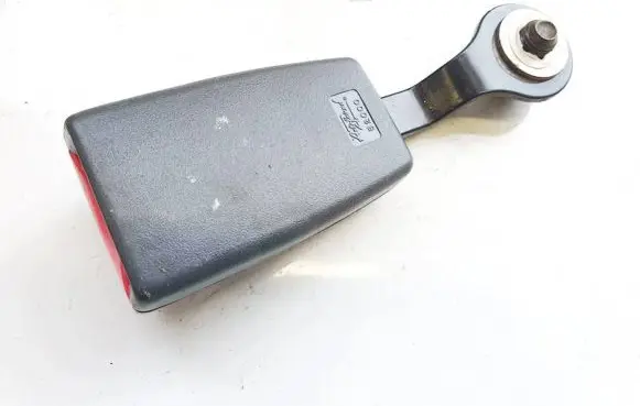 Mazda 3 II Rear seatbelt buckle