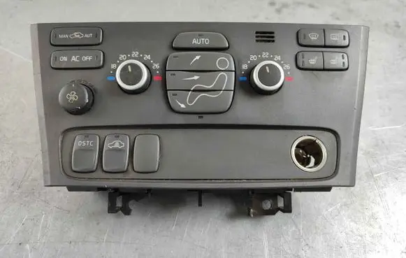 Volvo S60 Climate control unit 7923