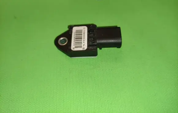 Mercedes-Benz B W245 Airbag deployment crash/impact sensor A1698202226