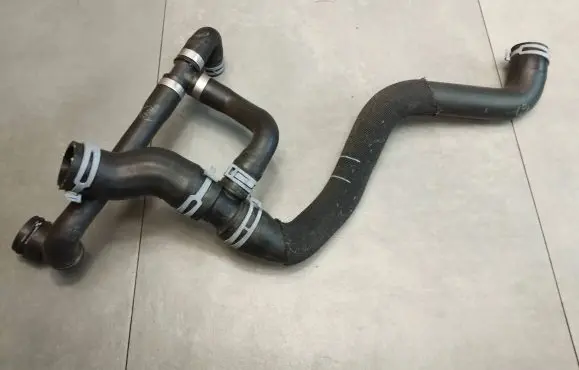 Audi A6 S6 C7 4G Engine coolant pipe/hose 4G0122055D