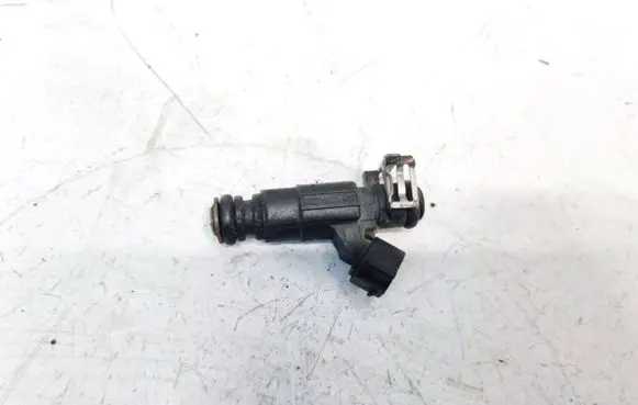Audi A8 S8 D3 4E Fuel injector 0280156180