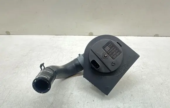 Volkswagen Caddy Electric auxiliary coolant/water pump 5Q0965567