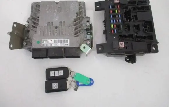 Citroen C4 Aircross Engine ECU kit and lock set 9679001280