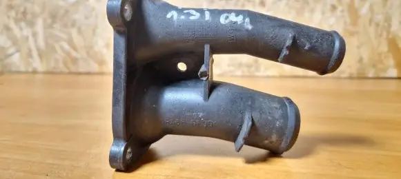 Ford Fusion Engine coolant pipe/hose 2s6g9k478bd