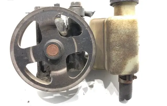 Mazda 6 Power steering pump