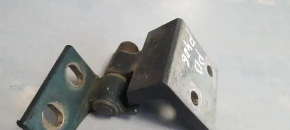 Peugeot 406 Front door upper hinge