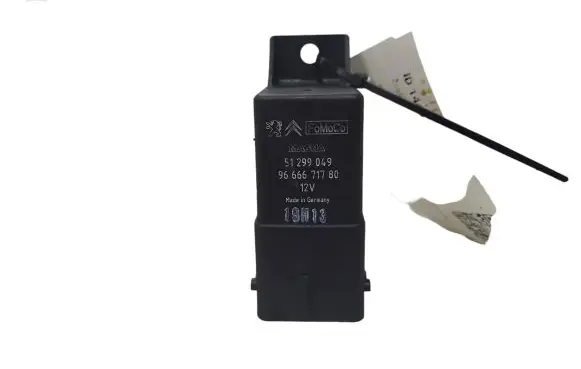 Volvo S60 Glow plug pre-heat relay 51299049 9666671780