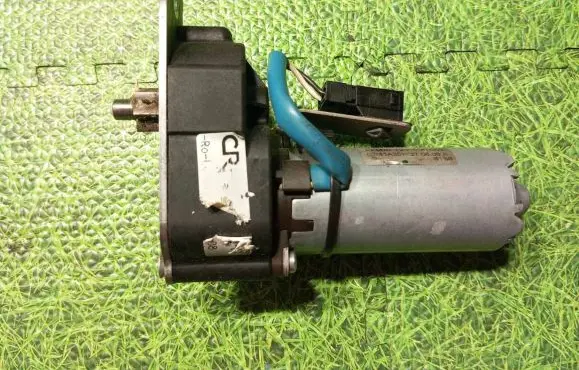 BMW M6 Seat adjustment motor 826149 826149.9
