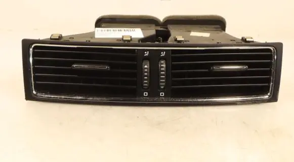 Skoda Superb B6 (3T) Dashboard air vent grill cover trim 3T0820951A