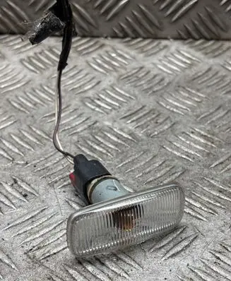 Jeep Patriot Front fender indicator light 
