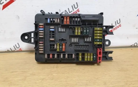 BMW 1 F20 F21 Fuse module 9337880 61149337880