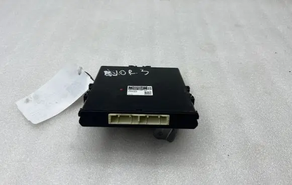 Toyota Avensis T250 Other control units/modules 8969005130