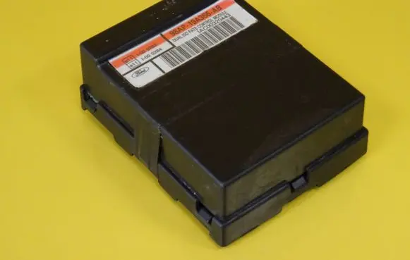 Ford Mondeo MK II Immobilizer control unit/module 98AP19A366AB 98AP-19A366-AB