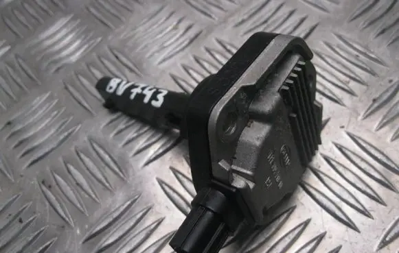 Oil level dip stick