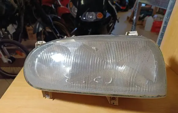 Volkswagen Golf III Headlight/headlamp 13917300