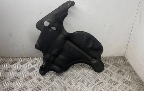 BMW 5 F10 F11 Heat shield in engine bay 8490569