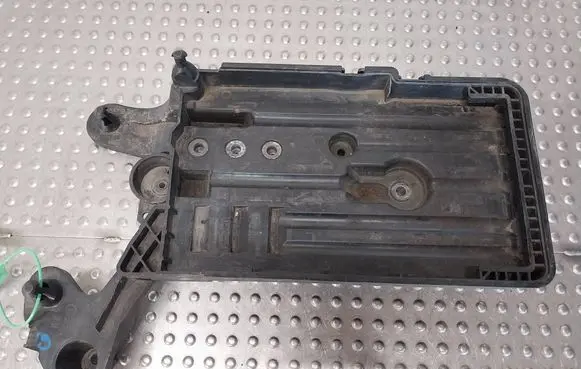 Volkswagen Golf VII Battery box tray 5Q0915321G