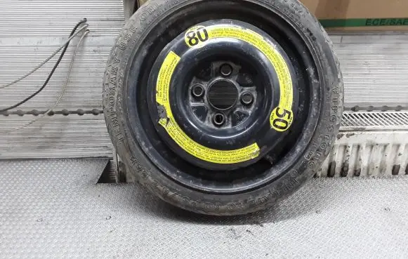 Volkswagen Golf III R14 spare wheel 357601025D