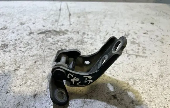 Honda CR-V Front door lower hinge 