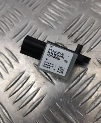 Porsche Panamera (970) Airbag deployment crash/impact sensor 97061822102