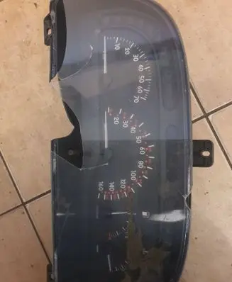 Renault Laguna I Speedometer (instrument cluster) 216236674 216495822