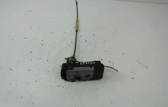 Opel Zafira B Rear door lock 