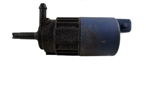 Volvo S40, V40 Windscreen/windshield washer pump 30899624