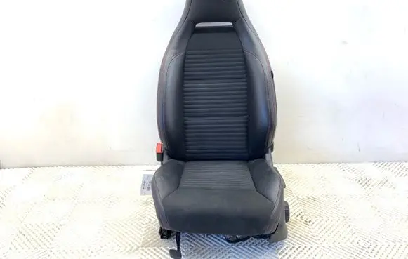 Mercedes-Benz CLA C117 X117 W117 Front driver seat 