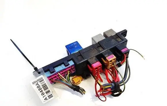 Audi A4 S4 B5 8D Fuse box set 8l0941822a 896083000