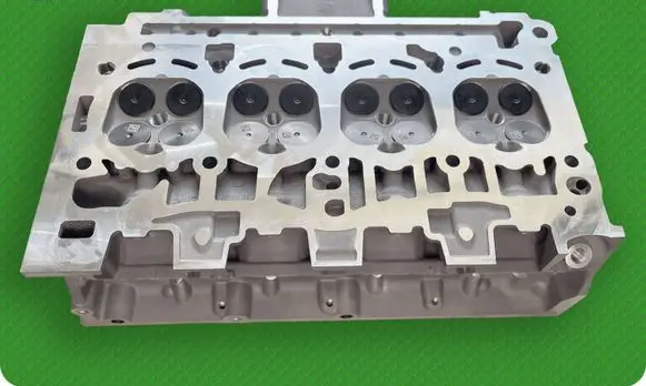 Volkswagen Golf VIII Engine head 05E103404E