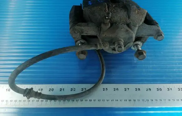 Nissan Qashqai Front brake caliper
