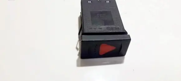 Volkswagen PASSAT B5 Hazard light switch 24742624