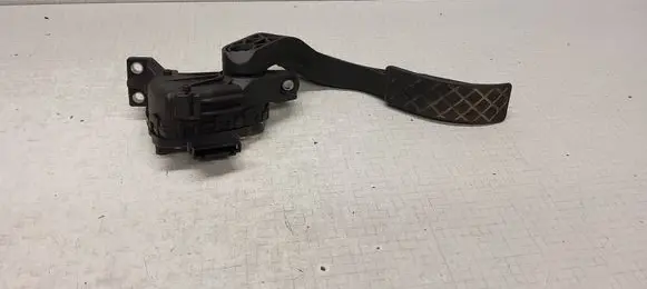 Audi A4 S4 B6 8E 8H Accelerator throttle pedal 8E1723523C