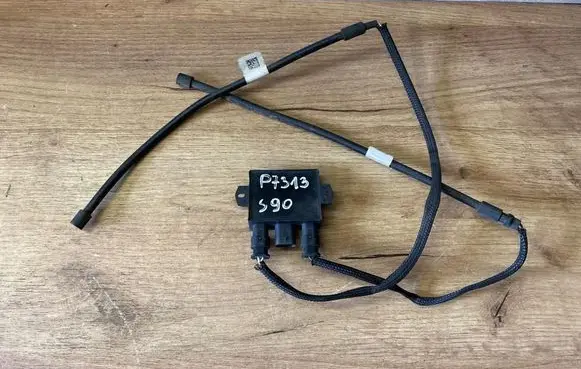 Volvo S90, V90 Tailgate/trunk control unit/module C43490107