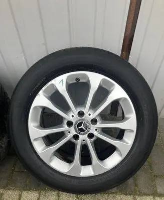 Mercedes-Benz GLA W156 X156 R17 alloy rim A1564011700