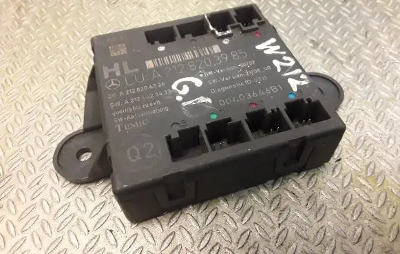 Mercedes-Benz E W212 Door control unit/module 2128203985 A2128203985