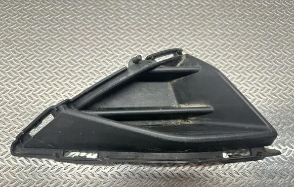 Nissan Qashqai J12 Front bumper lower grill 622566UA1A
