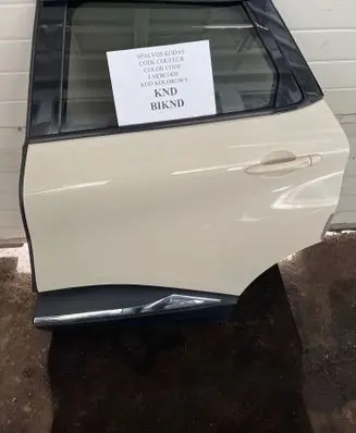 Renault Captur Rear door